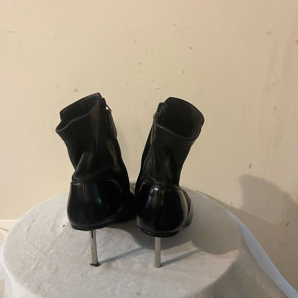 Alexander McQueen Pointy Cigarette Heel Ankle Boots - Picture 6 of 10
